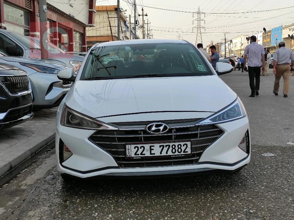 هیوندای ئەلەنترا